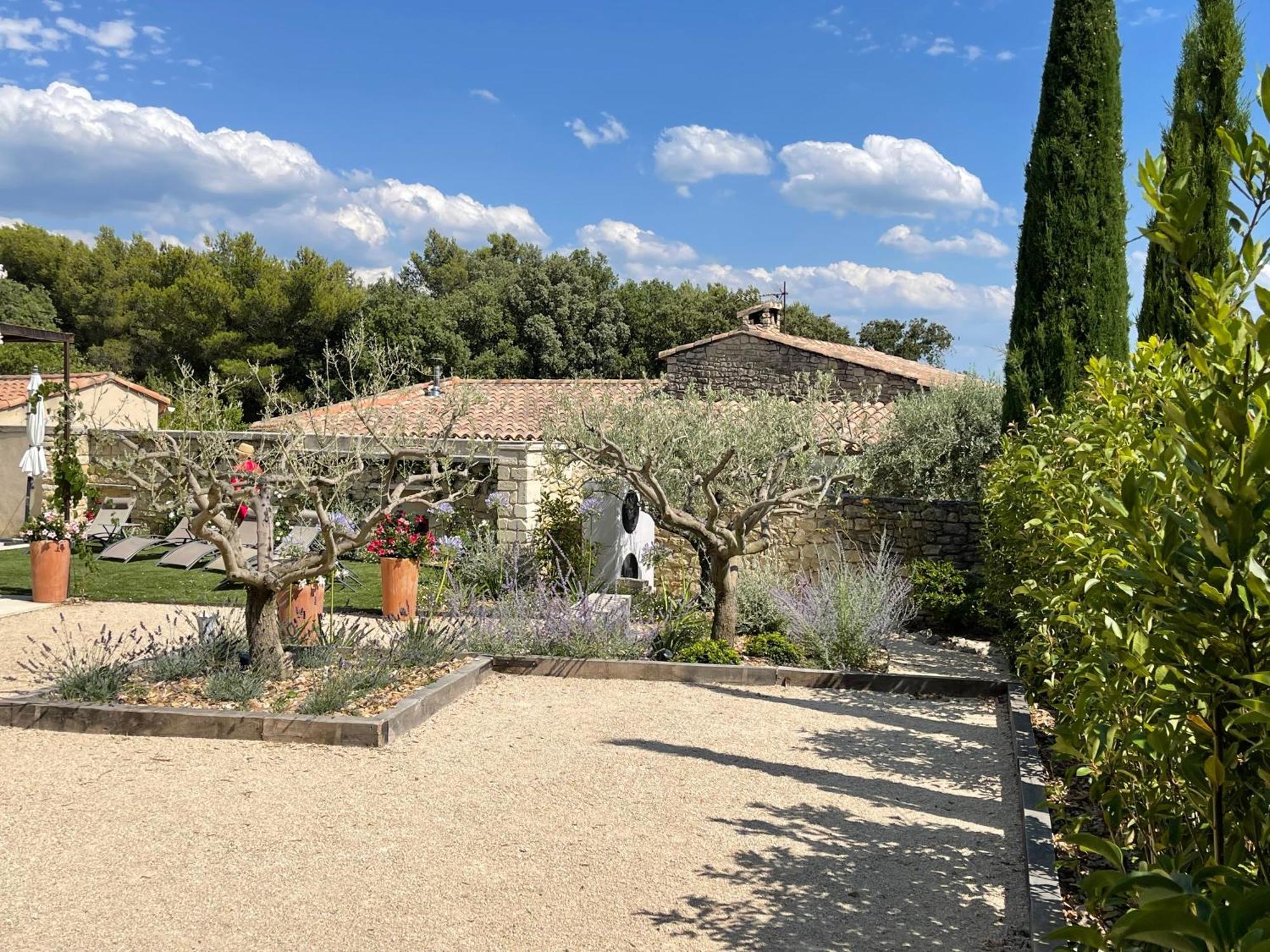Les-Pepites-De-Badou Presentent La Graviere Le Barroux Exterior foto